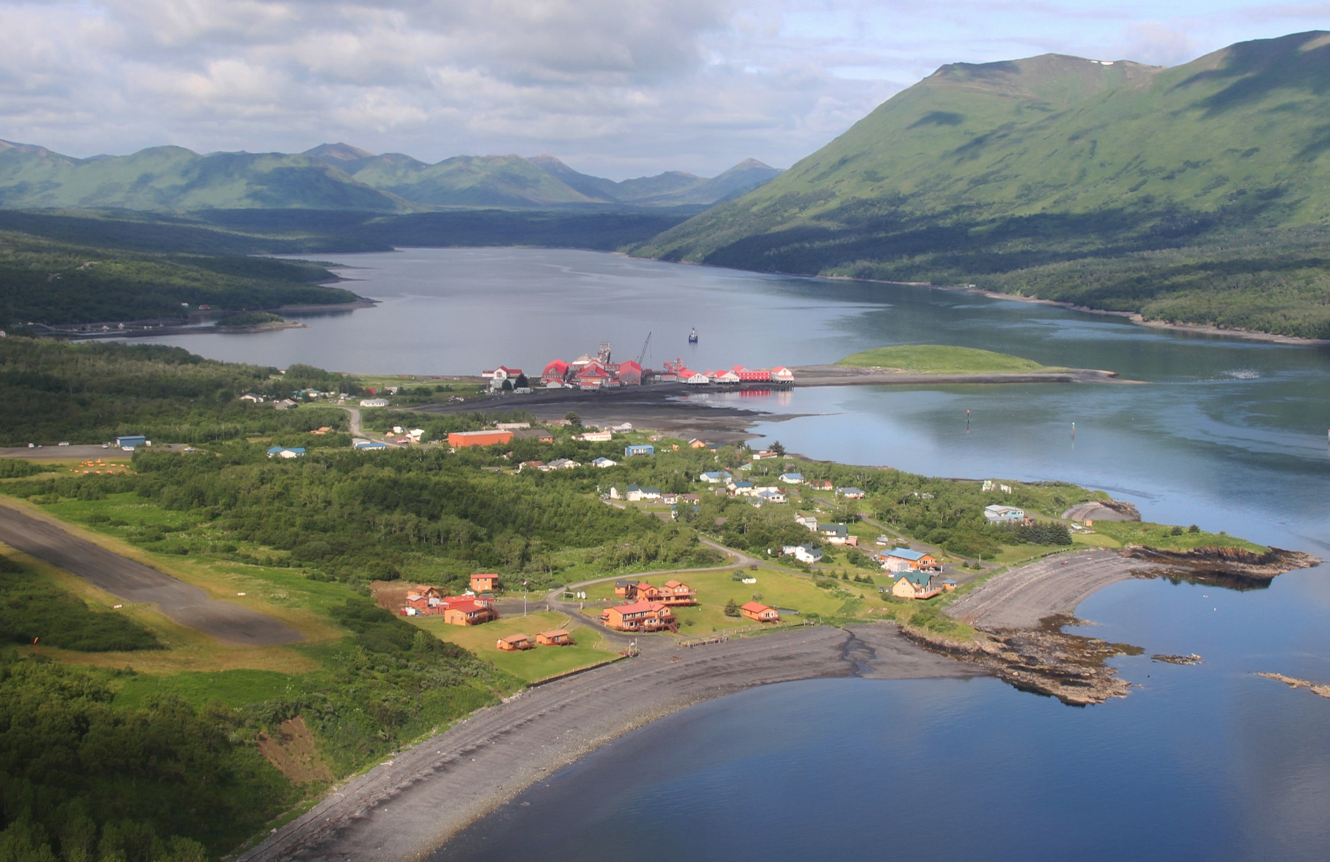 Kodiak Island Fishing Lodge, Hunting in Alaska Larsen Bay Lodge